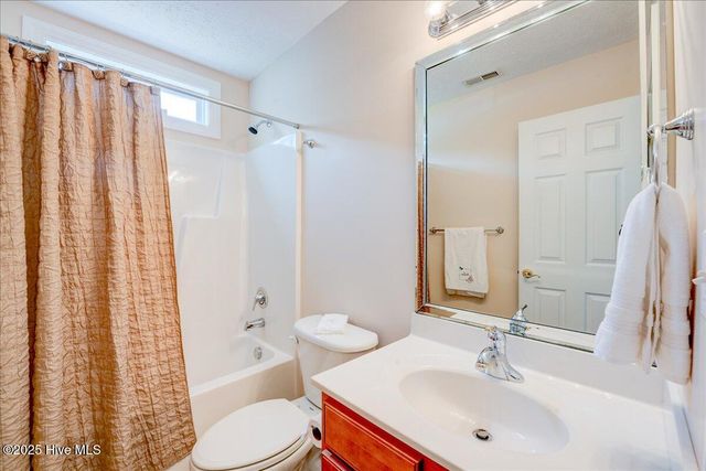 131 Tiger Woods Place, New Bern, NC 28560