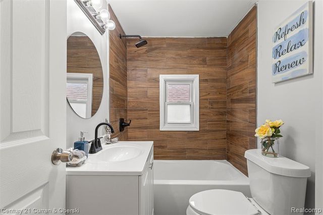 225 Ashland Street, Detroit, MI 48215