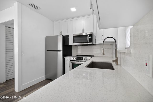 7139 GAILLARDIA Road S, Jacksonville, FL 32211