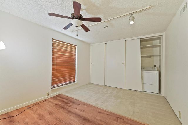 2503 Mccue Road 5, Houston, TX 77056