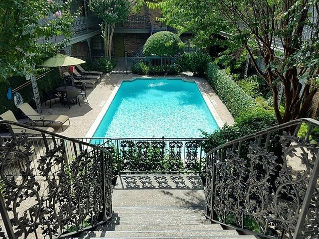 2503 Mccue Road 5, Houston, TX 77056