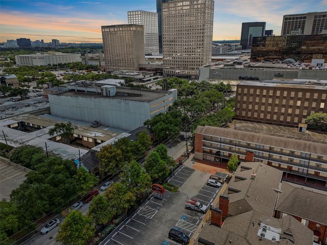 2503 Mccue Road 5, Houston, TX 77056