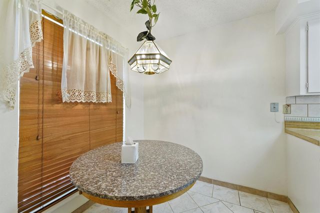 2503 Mccue Road 5, Houston, TX 77056