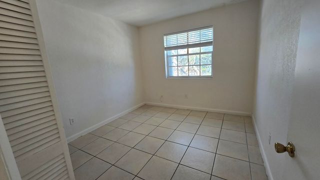 1290 NE 142nd Street 10, North Miami, FL 33161