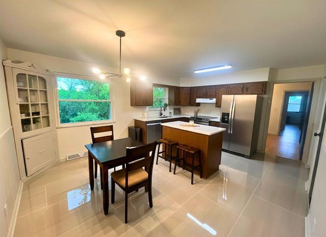 143 Capri Drive, Fort Thomas, KY 41075