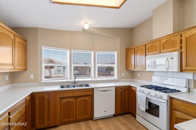 3437 S Dynamite Avenue, Tucson, AZ 85735