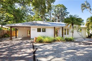 2424 Harbor RD, Naples, FL 34104