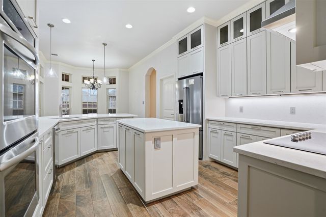 4519 Cimmaron Trail, Granbury, TX 76049