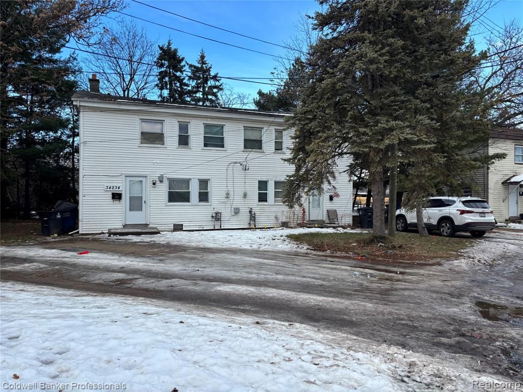 34232 Dayton Court, Westland, MI 48186