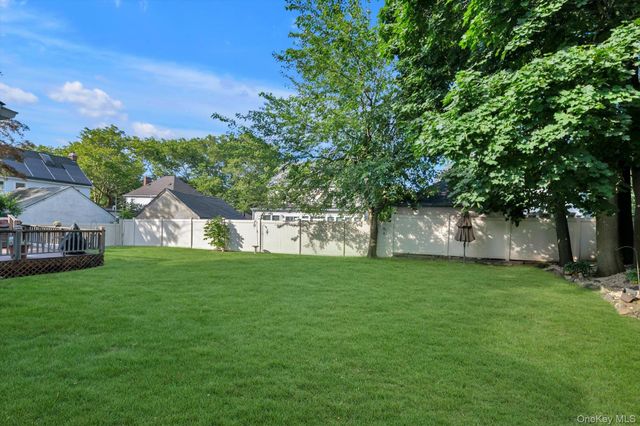 47-11 Belmont Road, Great Neck, NY 11020