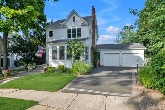 47-11 Belmont Road, Great Neck, NY 11020