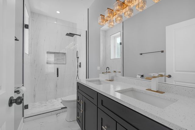 4827 S Saint Lawrence Avenue 2, Chicago, IL 60615