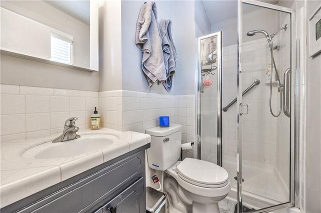 9809 Connell Drive, Overland Park, KS 66212
