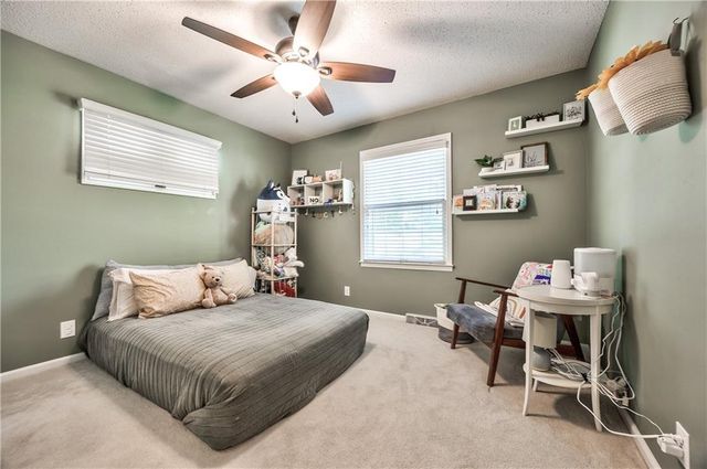 9809 Connell Drive, Overland Park, KS 66212