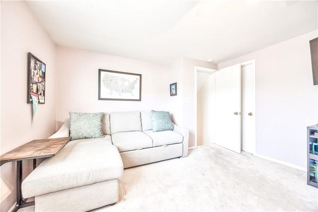 9809 Connell Drive, Overland Park, KS 66212