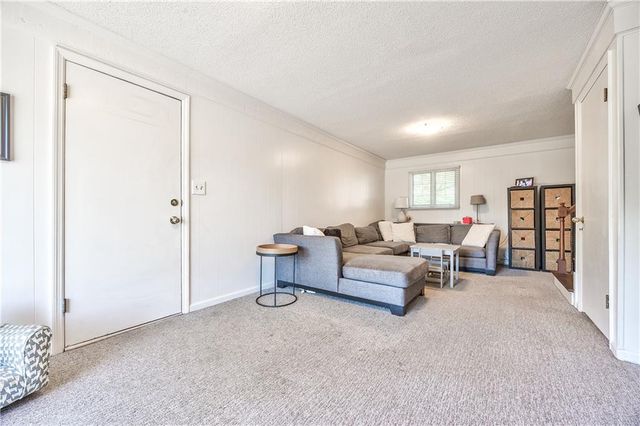 9809 Connell Drive, Overland Park, KS 66212