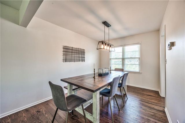 9809 Connell Drive, Overland Park, KS 66212