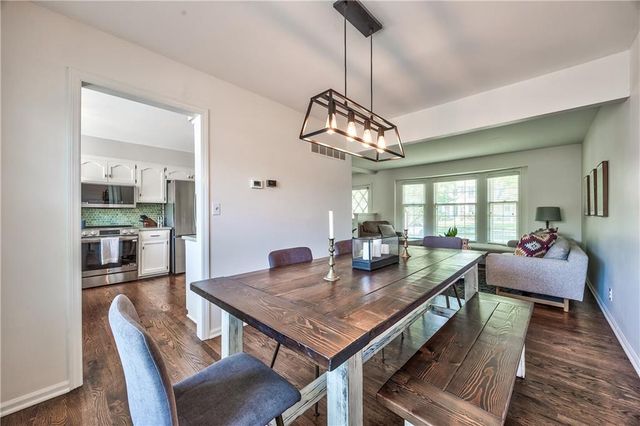 9809 Connell Drive, Overland Park, KS 66212