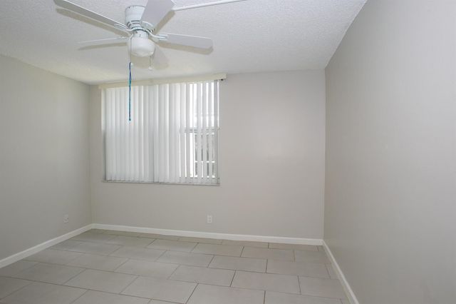 9441 Live Oak Place 106, Davie, FL 33324