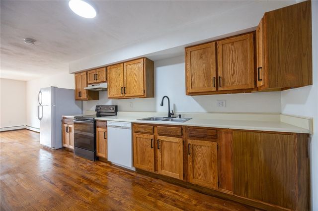 420 Woodward Road 28, North Providence, RI 02904