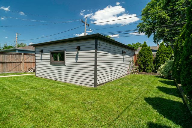 2537 Willow Street, Franklin Park, IL 60131