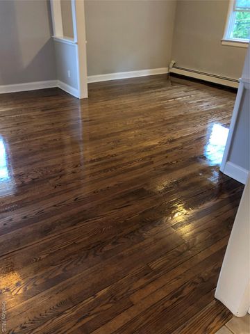 8 McCullums Lane, Highland Falls, NY 10928