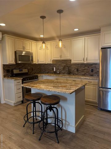 8 McCullums Lane, Highland Falls, NY 10928