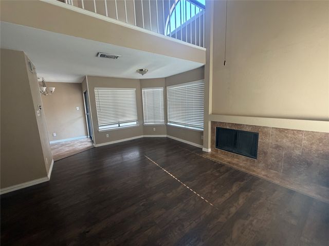 517 Ranch Trail 127, Irving, TX 75063