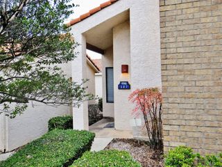517 Ranch Trail 127, Irving, TX 75063