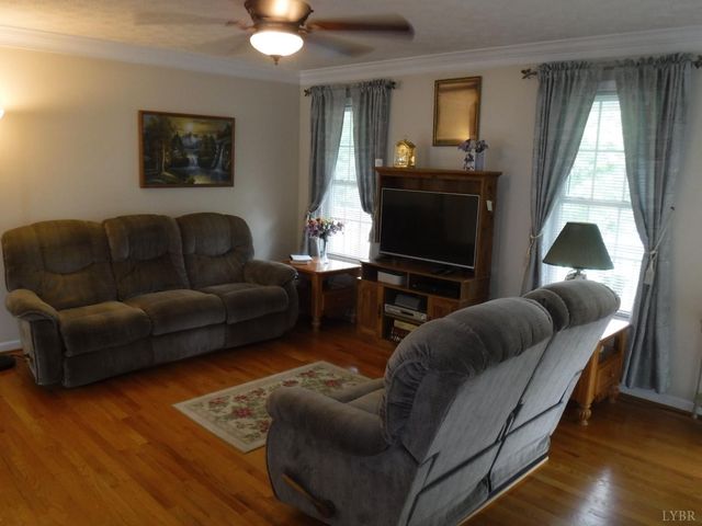 1269 Stonewall Road, Concord, VA 24538