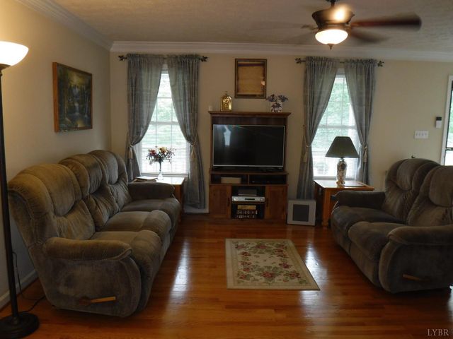 1269 Stonewall Road, Concord, VA 24538