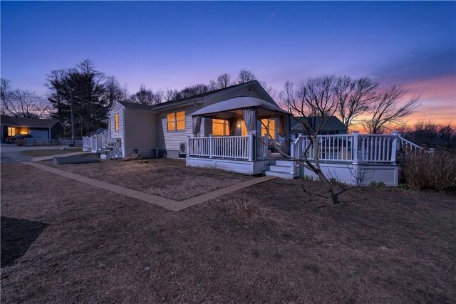 12 Lane 6, Warwick, RI 02888