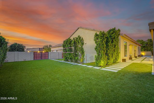2581 E TURNBERRY Drive, Gilbert, AZ 85298