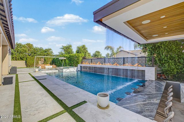 2581 E TURNBERRY Drive, Gilbert, AZ 85298