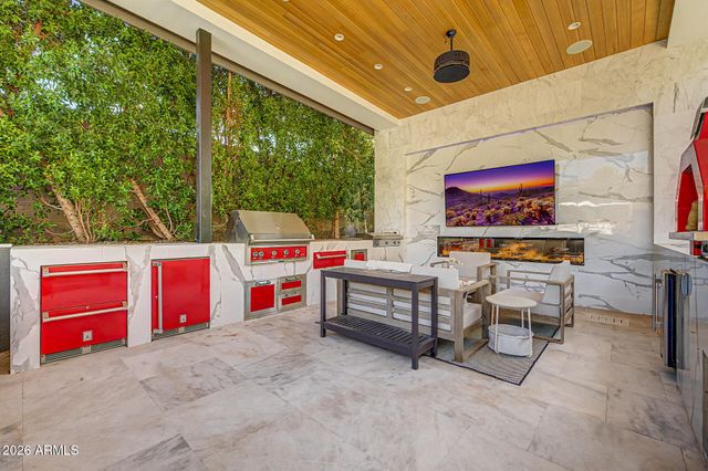 2581 E TURNBERRY Drive, Gilbert, AZ 85298