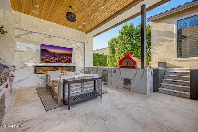 2581 E TURNBERRY Drive, Gilbert, AZ 85298