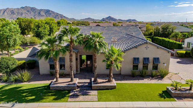 2581 E TURNBERRY Drive, Gilbert, AZ 85298