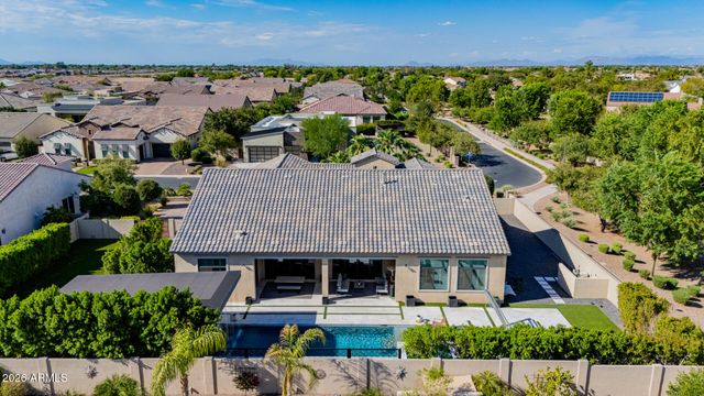 2581 E TURNBERRY Drive, Gilbert, AZ 85298