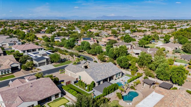 2581 E TURNBERRY Drive, Gilbert, AZ 85298