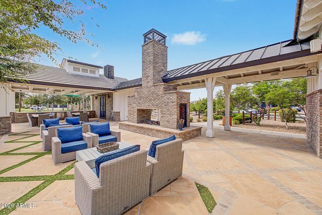 2581 E TURNBERRY Drive, Gilbert, AZ 85298