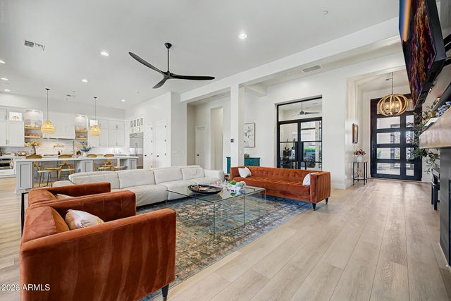 2581 E TURNBERRY Drive, Gilbert, AZ 85298