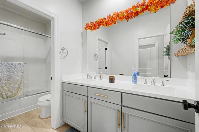 2581 E TURNBERRY Drive, Gilbert, AZ 85298