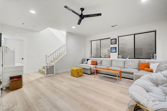 2581 E TURNBERRY Drive, Gilbert, AZ 85298