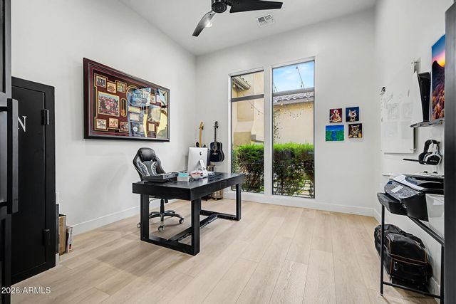 2581 E TURNBERRY Drive, Gilbert, AZ 85298