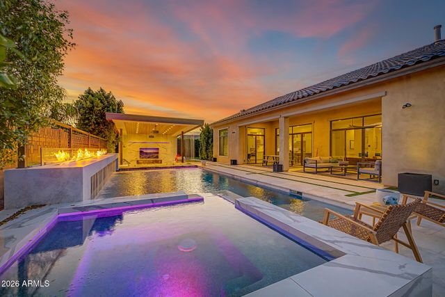 2581 E TURNBERRY Drive, Gilbert, AZ 85298