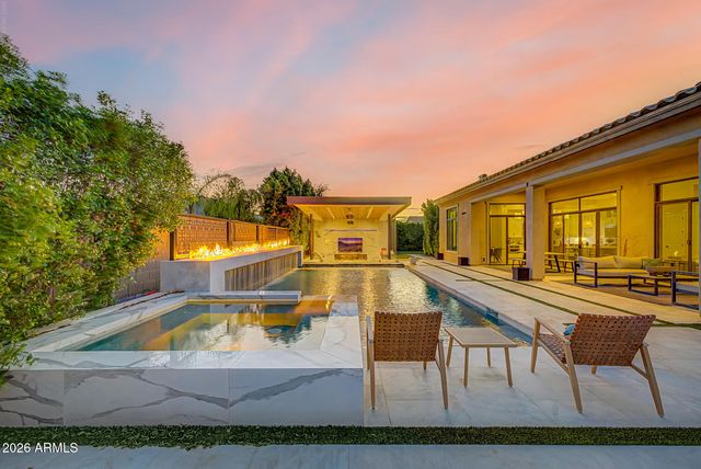2581 E TURNBERRY Drive, Gilbert, AZ 85298