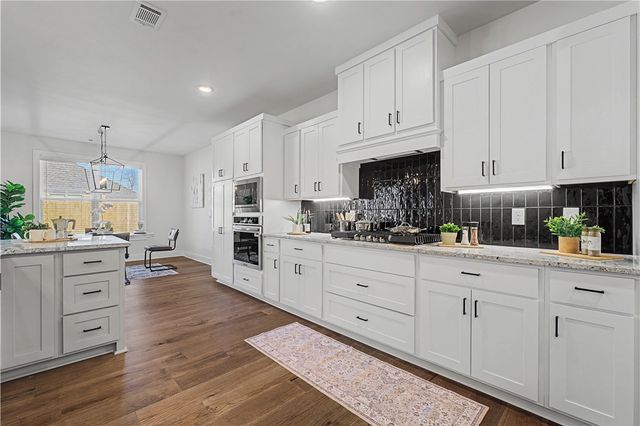 1340 Tiffany Street, Centerton, AR 72719