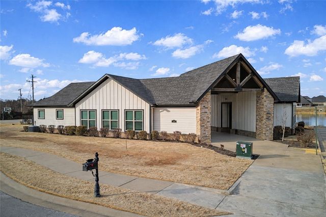 1340 Tiffany Street, Centerton, AR 72719