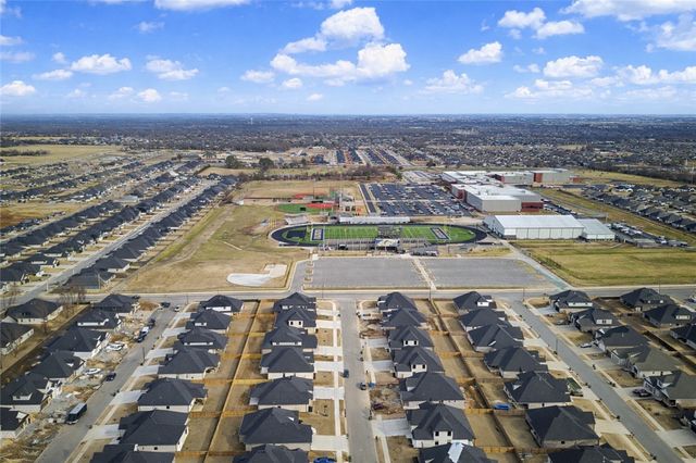 1340 Tiffany Street, Centerton, AR 72719