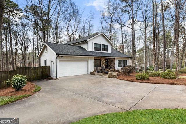 2415 Roxburgh Drive, Roswell, GA 30076